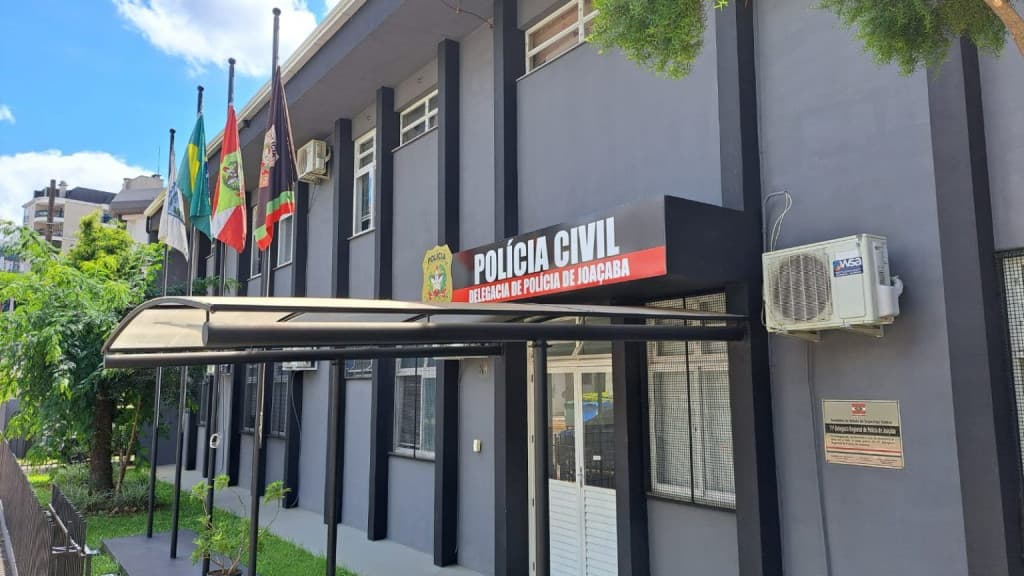 Catarinense mata estuprador, se apresenta na delegacia e é liberado: “salvou mulher”
