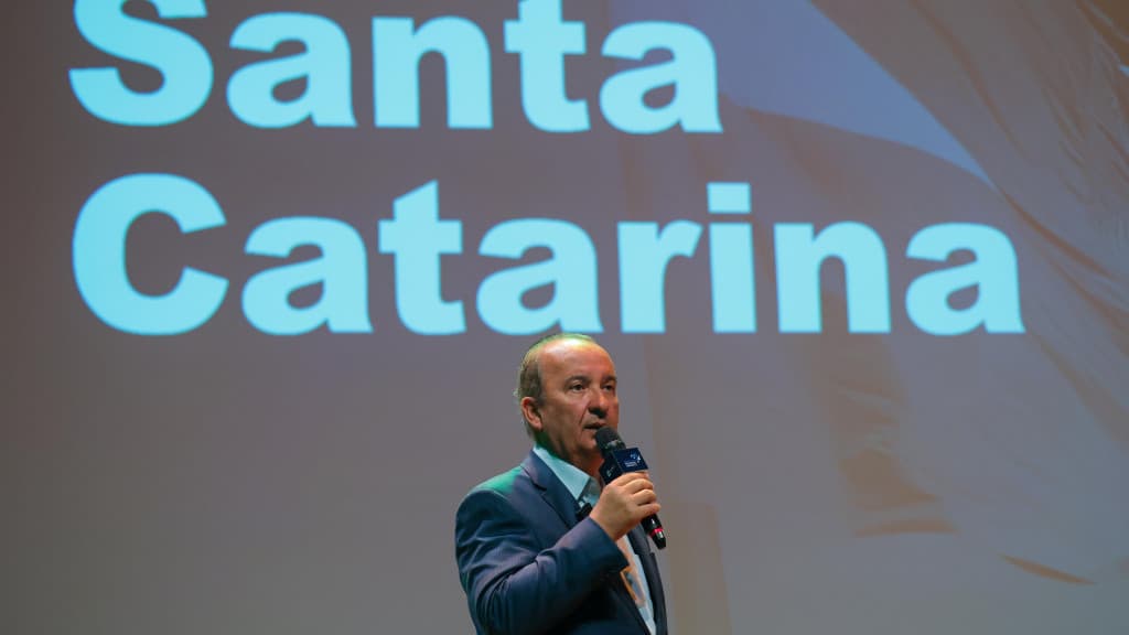 “O pequeno gigante”: Jorginho apresenta SC para investidores no Brazilian Regional Markets