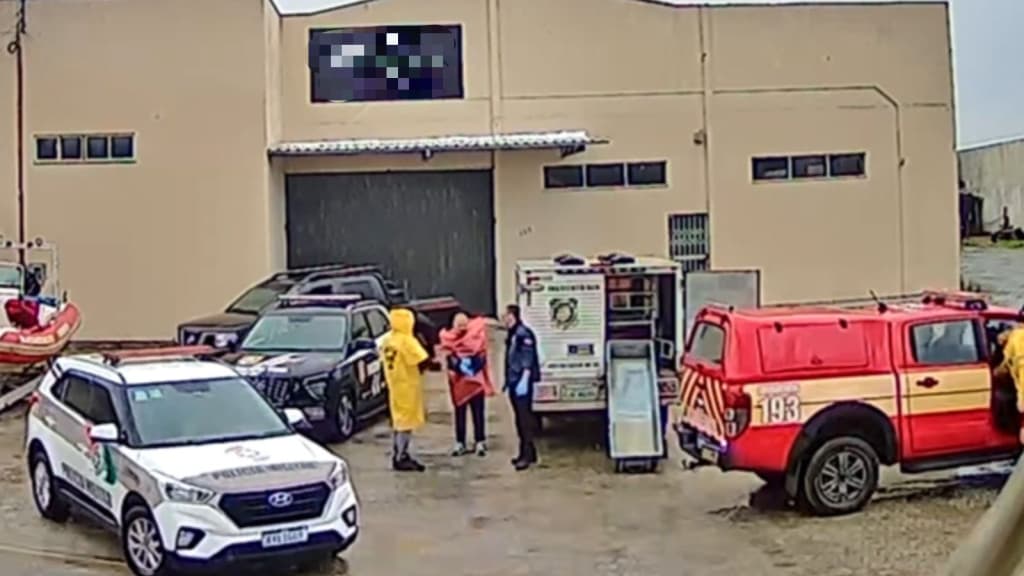 Corpo é encontrado boiando na Santa Luzia
