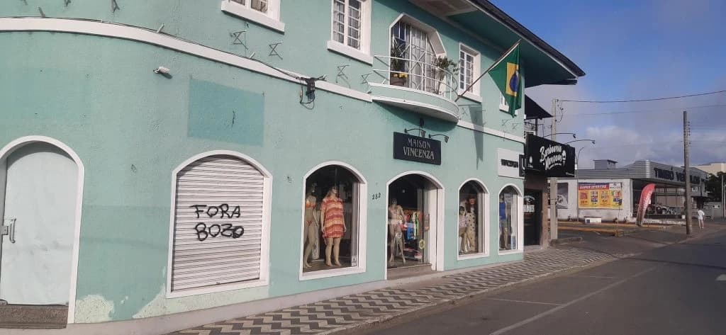 Empresário que apoiou Bolsonaro é vítima de vandalismo em SC