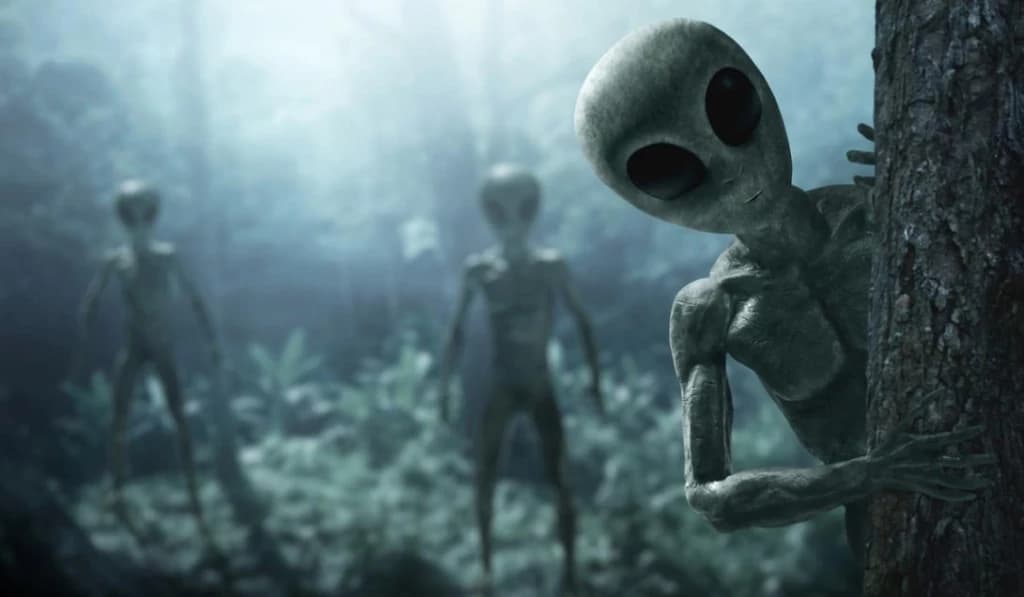 “Viajante do tempo de 2671” diz que alienígenas invadirão a Terra antes do fim do ano