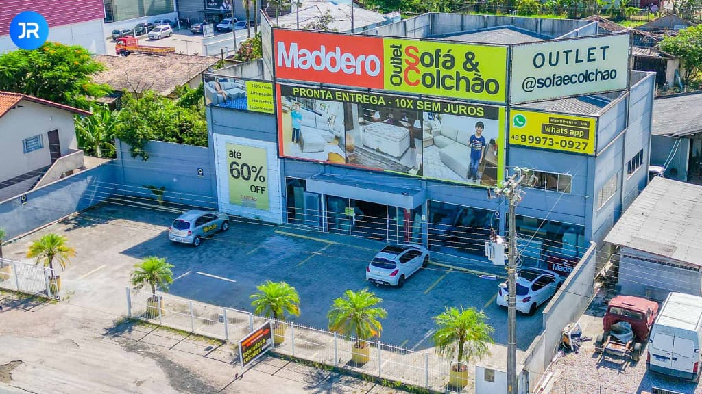 Loja de estofados em Tijucas inova com linha “Outlet “