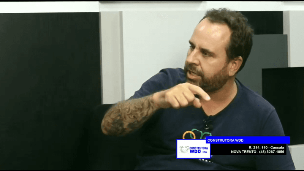 Prefeito de Bombinhas, Paulinho, participa do Programa Linha de Frente