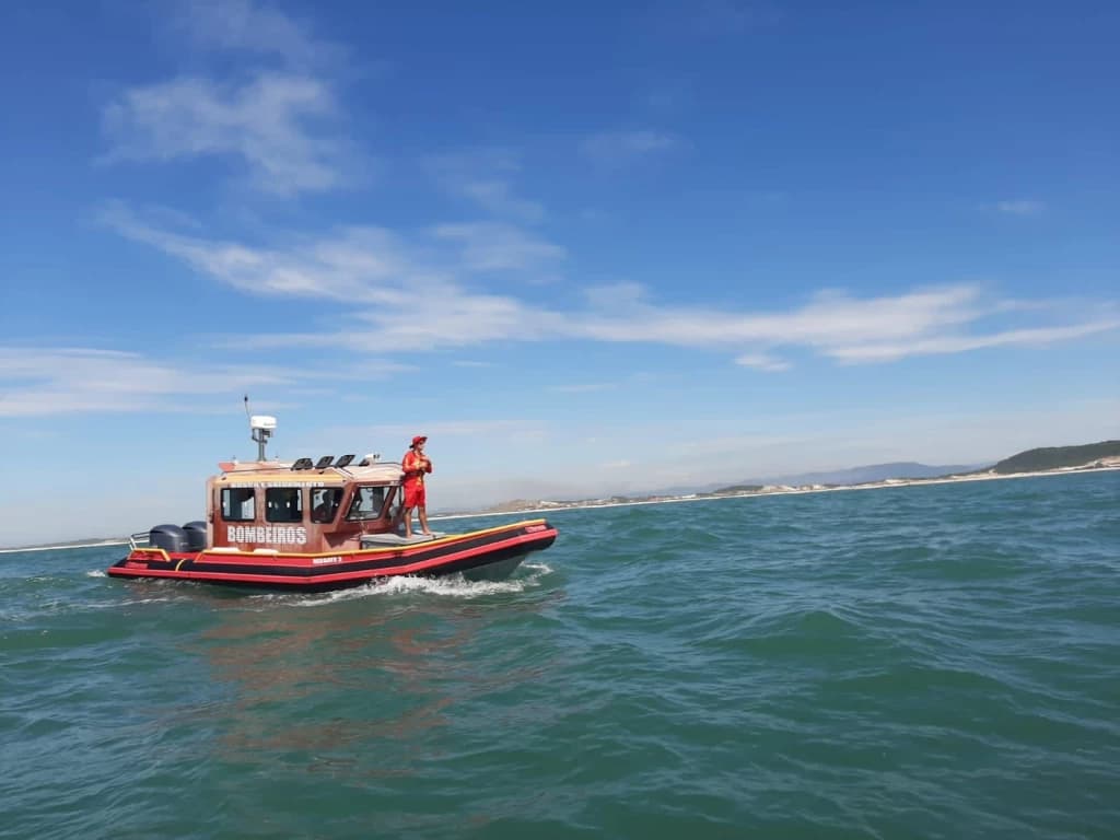 Pescadores encontram corpo de jovem em Barra Velha