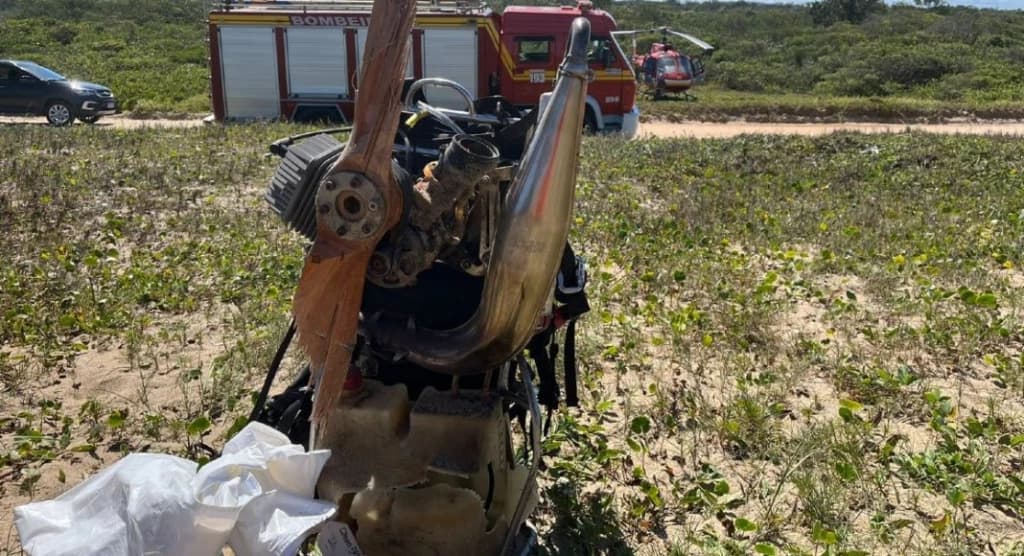 URGENTE: Homem morre após queda de paramotor em praia de Barra Velha