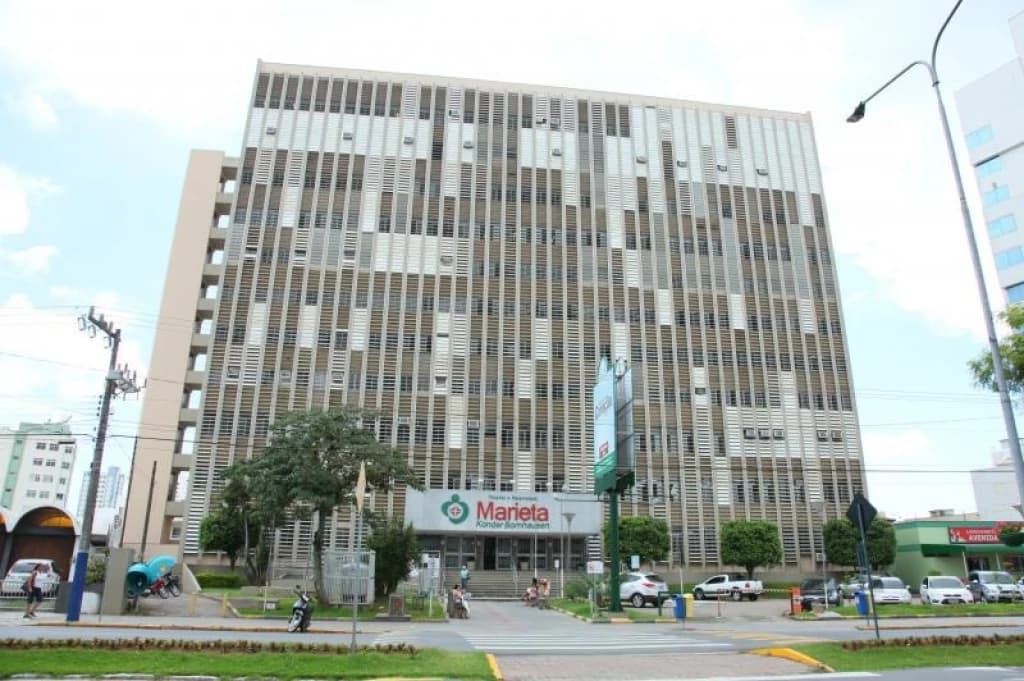 Médicos de hospital investigado por morte de mães denunciam falta de pagamento
