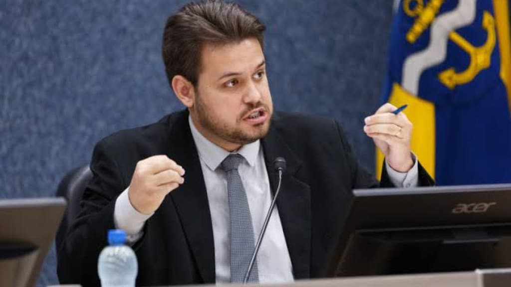 Eleições 2024: Osmar Teixeira desponta como favorito em Itajaí, revela pesquisa