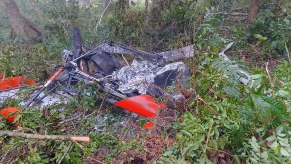 Queda de girocóptero em SC causa duas mortes