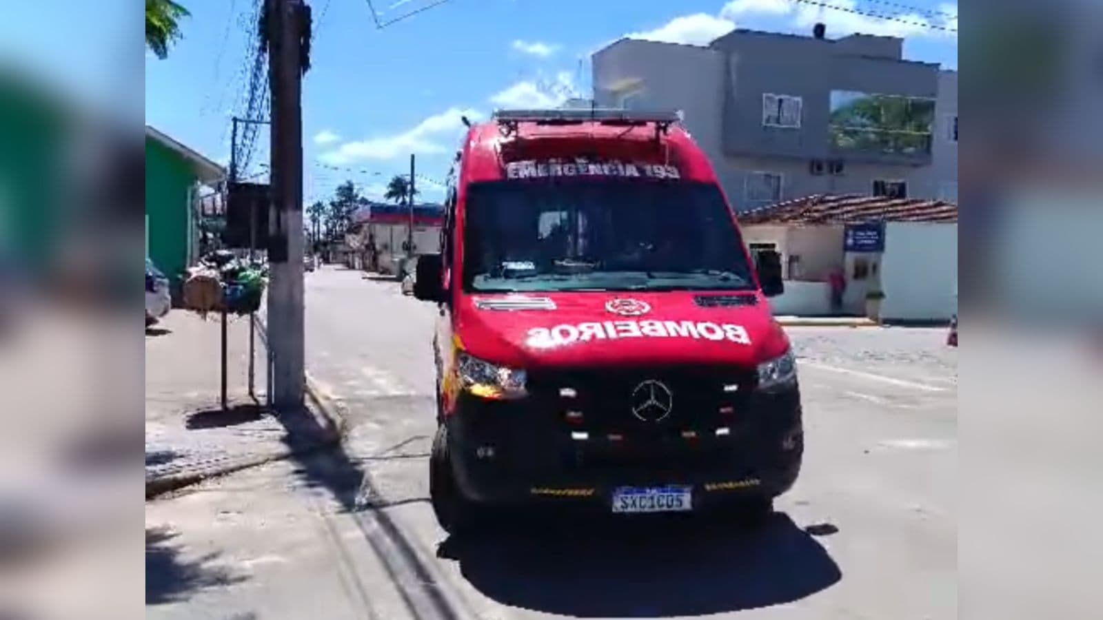 Criança é atropelada em frente à Igreja Matriz de Canelinha