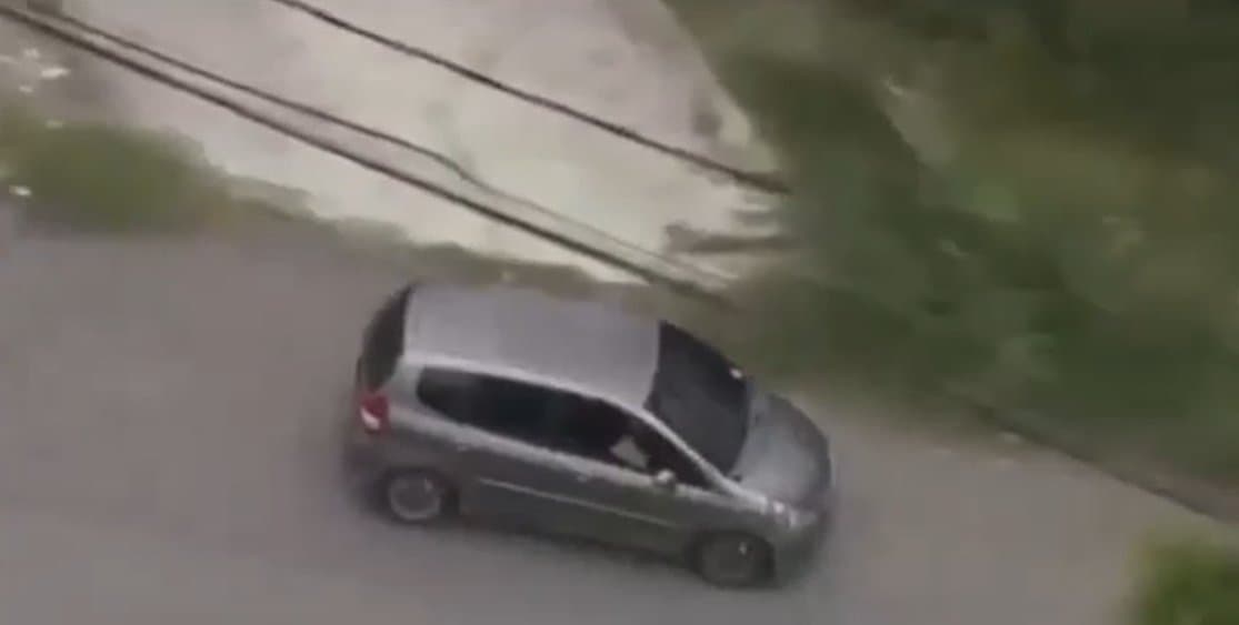 Policial é morto com tiro na cabeça e jogado ladeira abaixo dentro de veículo