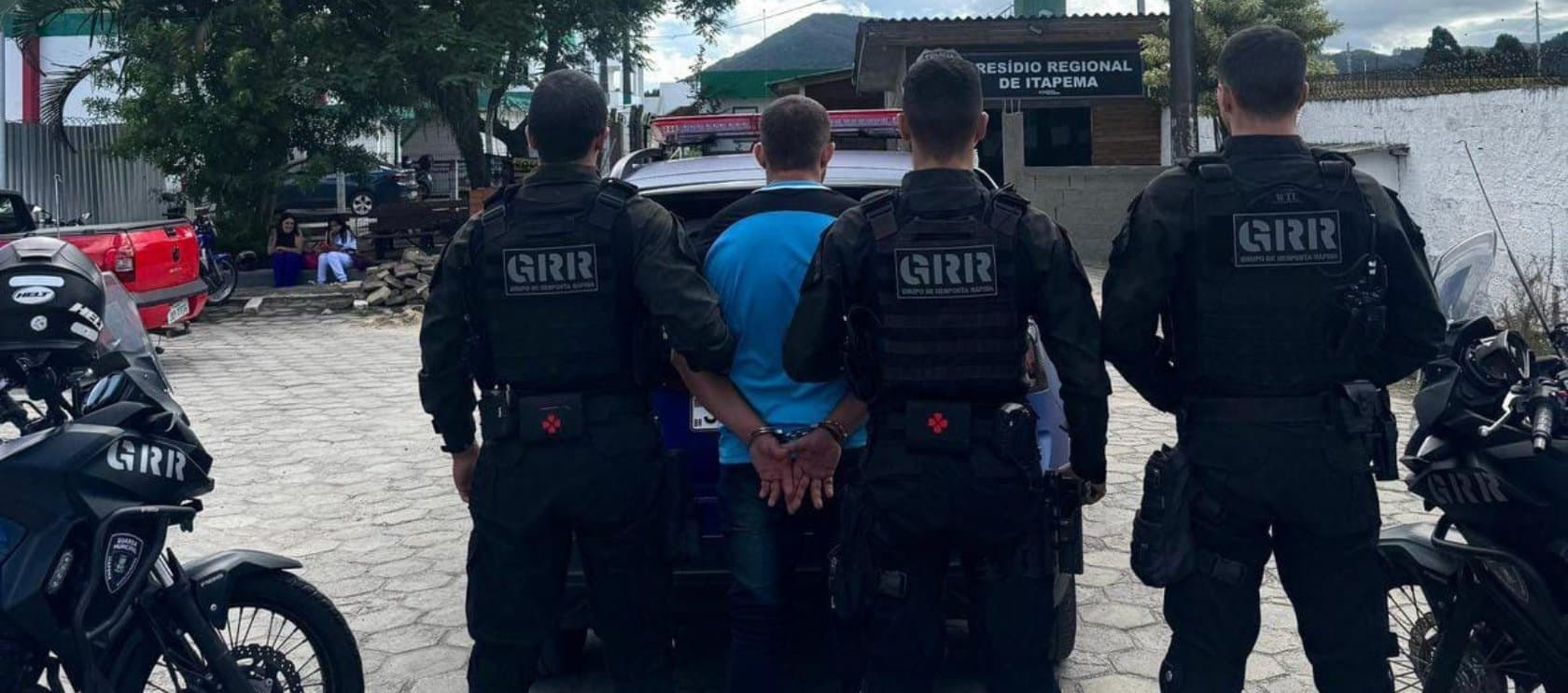PM aborda entregador em Itapema e descobre condenação