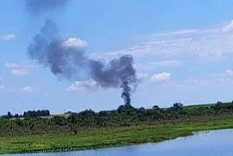 Avião cai no interior de São Paulo e dois passageiros morrem