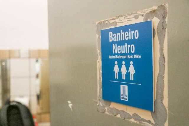 Cidade de SC pode proibir uso de banheiros por “crianças-trans” em escolas
