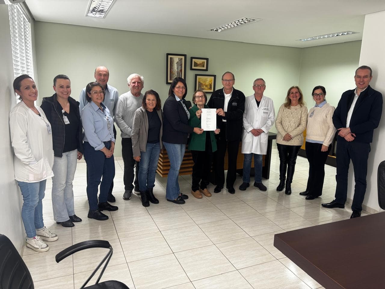 Idosa comemora 100 anos de vida e doa dinheiro de festa para hospital em SC