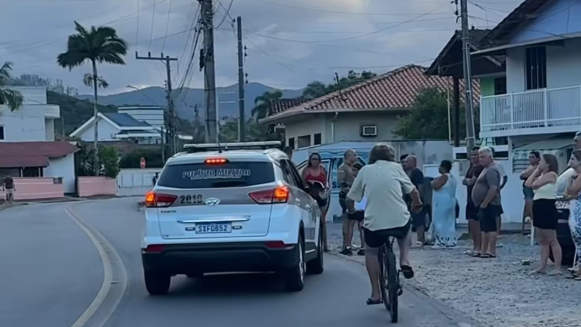 Homem fica em estado grave após facada no pescoço em São João Batista