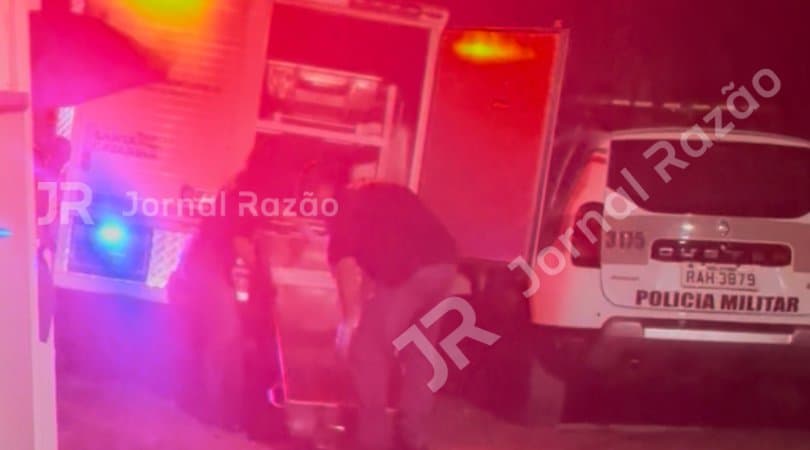 Homem é encontrado morto em quintal de residência em Penha