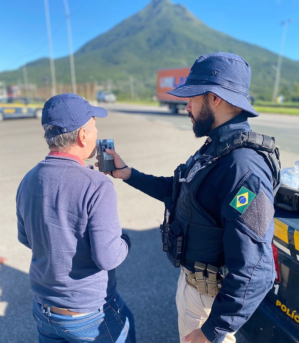 “Pé na estrada, olho na lei”: PRF inicia operação em SC para o feriadão de Dia do Trabalhador