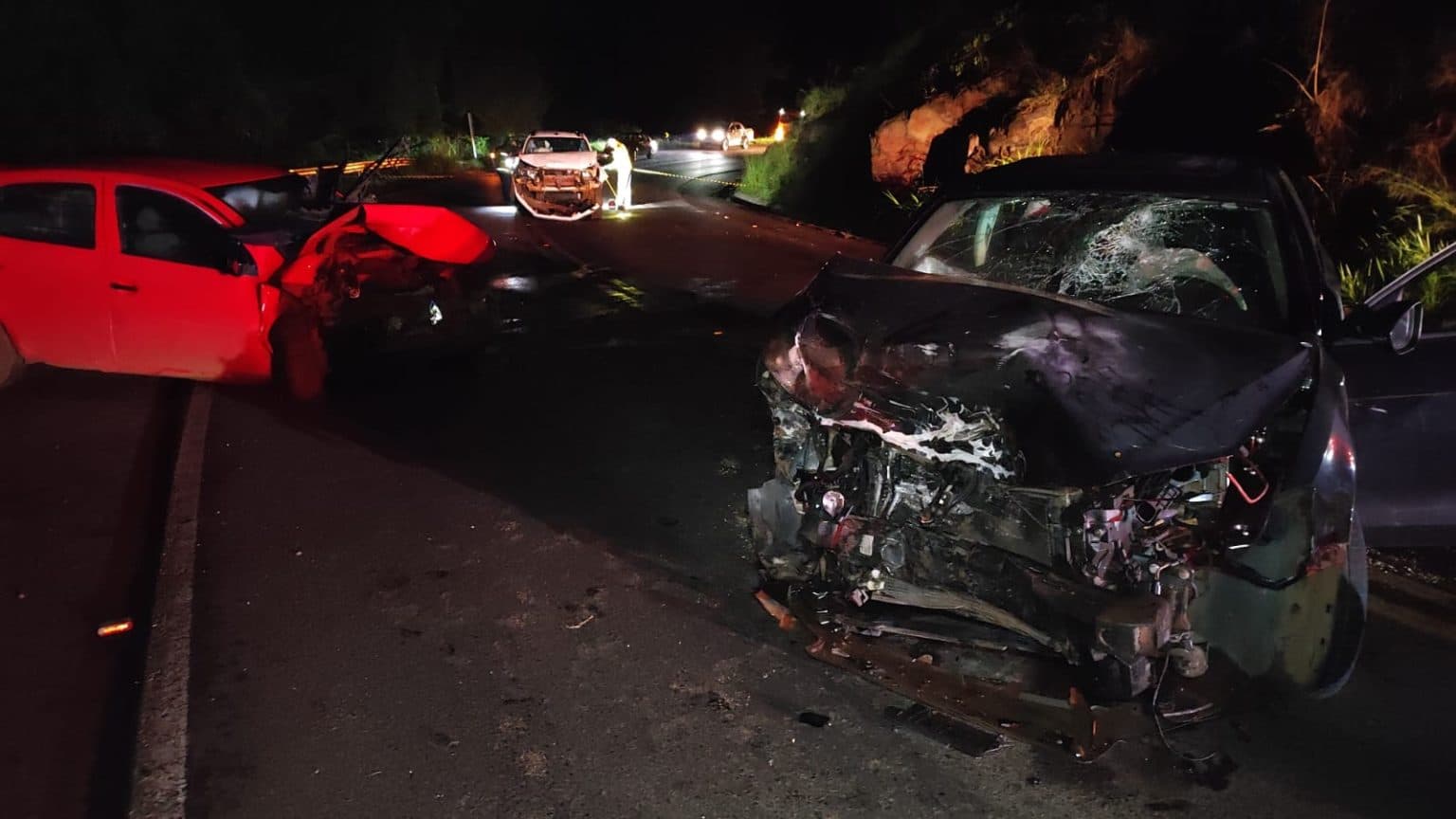 Colisão na madrugada deixa um morto e criança ferida em SC
