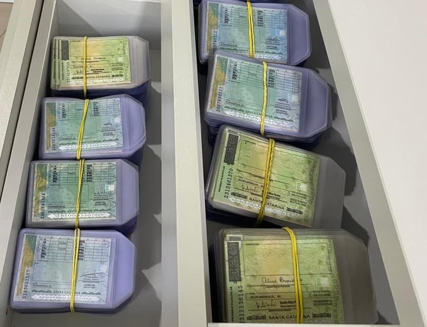 “Esqueceu de buscar?”: CNHs não retiradas serão destruídas em SC; prazo vai até 2 de junho