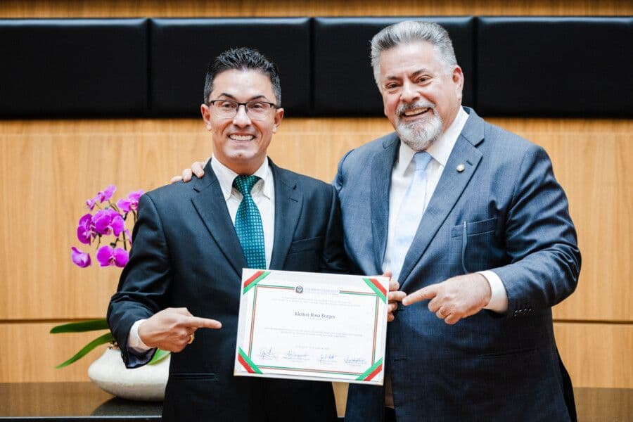 Médico que quer distribuição gratuita de Mounjaro no SUS recebe título de Cidadão Catarinense