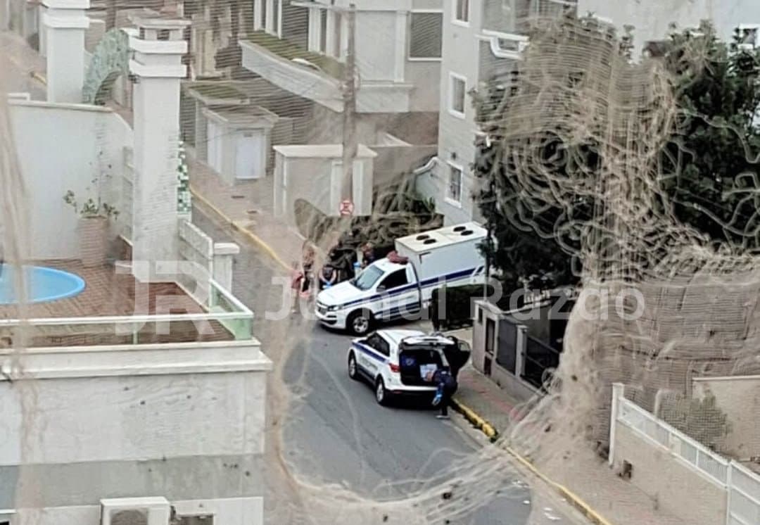 Cheiro no corredor leva síndica a descobrir advogada morta há 11 dias em apartamento de Bombinhas