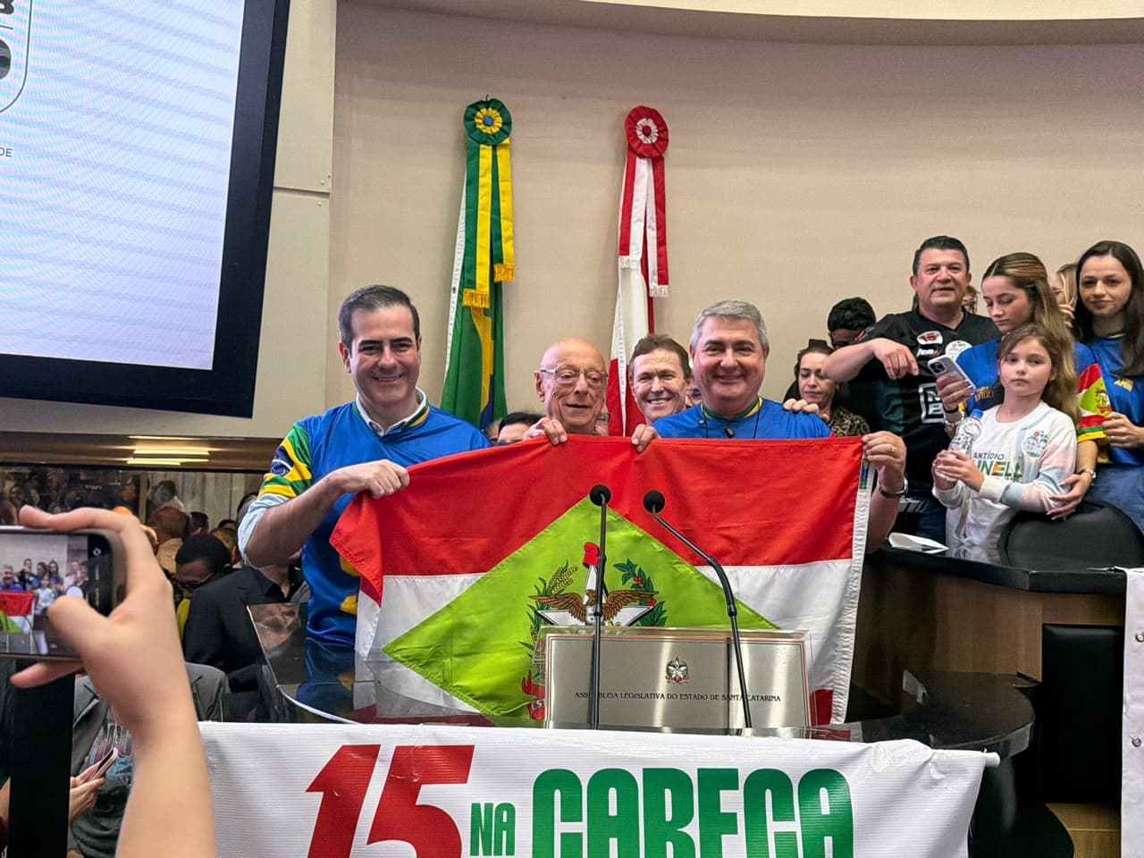 “Nossos partidos ajudaram a construir SC”, diz Lunelli ao enaltecer aliança de João Rodrigues contra Jorginho