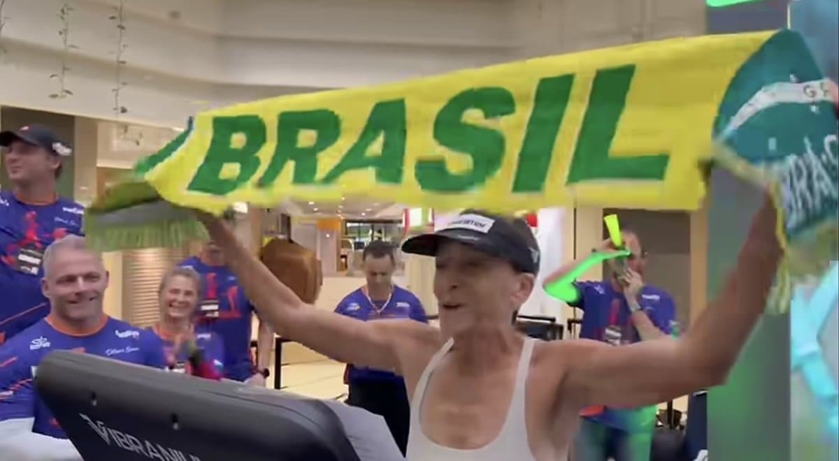Orgulho catarinense: após 7 dias na esteira, Débora Simas passa de 846 km e bate recorde mundial