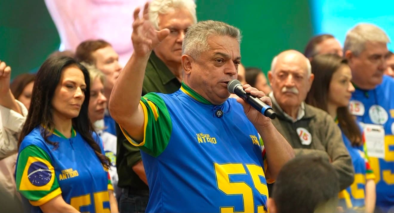 “Estado rico que não cuida do seu povo”, dispara João Rodrigues contra gestão de Jorginho em SC