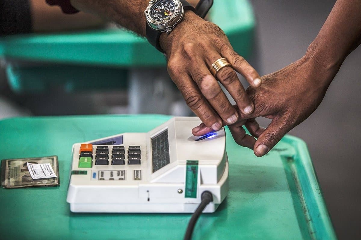 Problemas na biometria: mais de 8,6 milhões votaram sem a digital no 2º turno; em SC, quase 358 mil