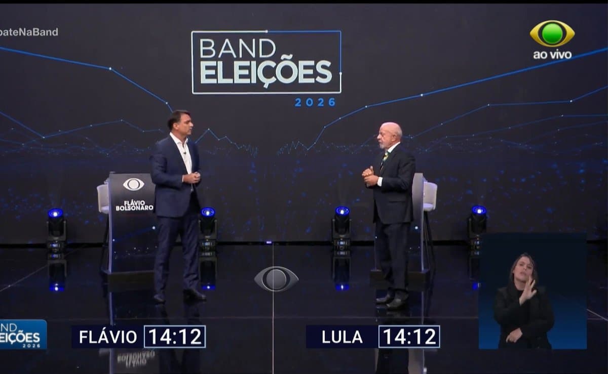 ‘Cadê o Lulinha?’: Flávio questiona e Lula acusa aliciamento de Roberta Luchsinger