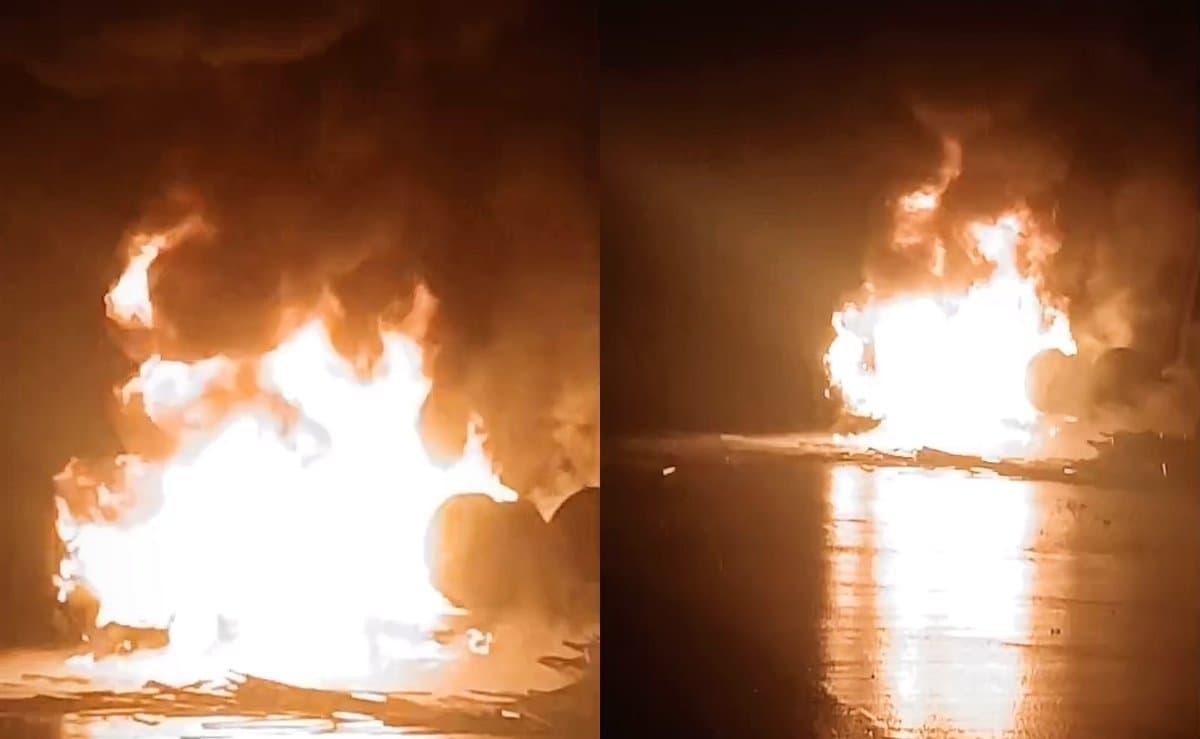 Caminhão com madeira capota e pega fogo na BR-280 e motorista de 27 anos morre carbonizado em SC