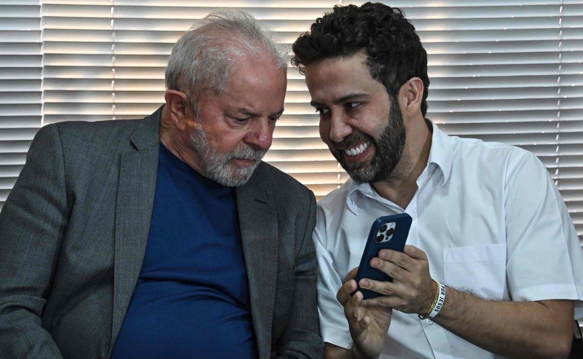 “Exército do Lula” bate 7 milhões e direita mostra como é fácil comprar seguidores para acusar Janones