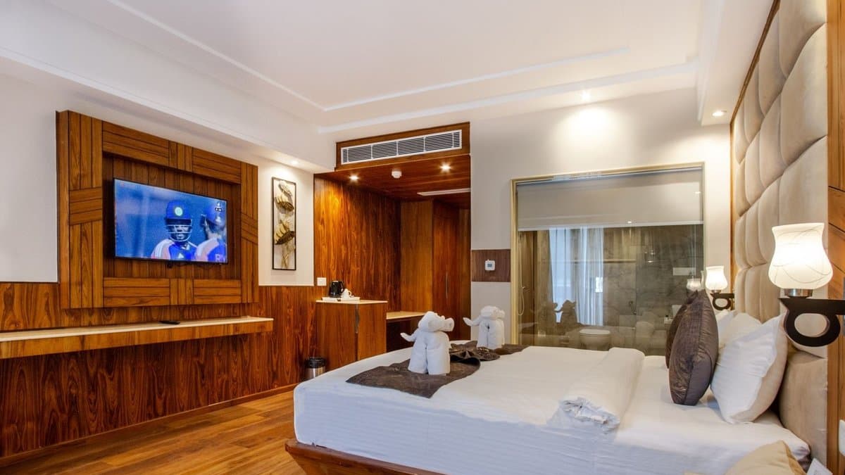Hotel é condenado a pagar R$ 14,8 mil por ter TV nos quartos em Santa Catarina
