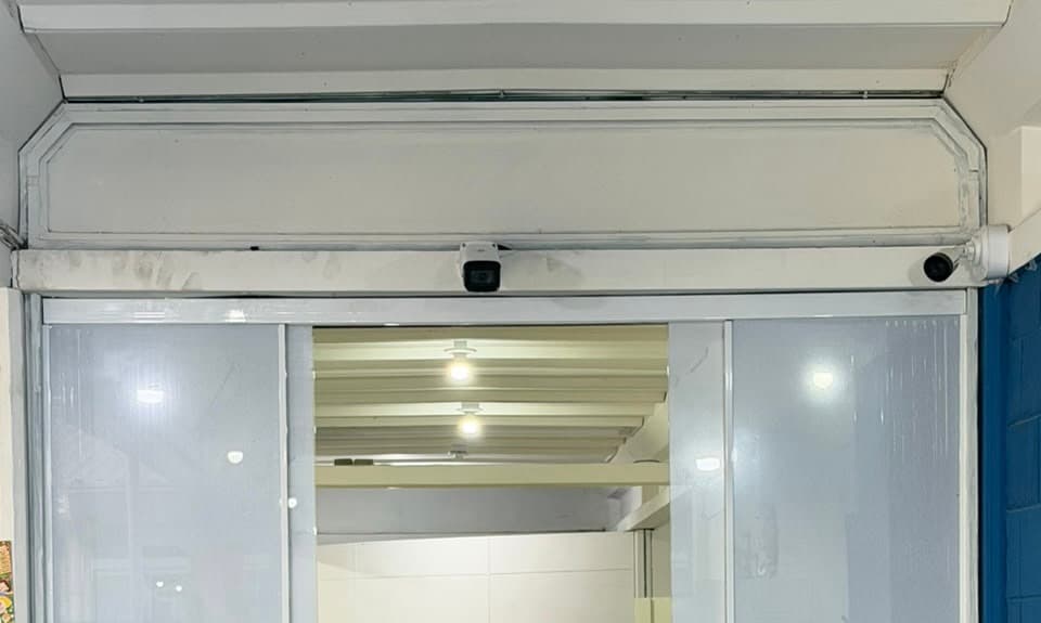 Balneário Camboriú começa a instalar câmeras com inteligência artificial em escolas municipais