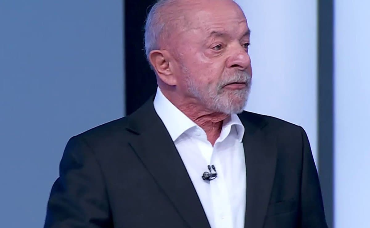 “O povo tá comendo carne de burro”: Lula ataca Milei e diz que a pobreza na Argentina chegou a 40%