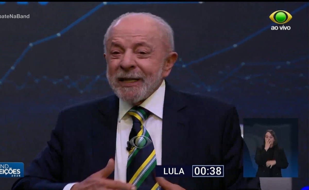 ‘Não podia tomar cloroquina, gente!’: Lula chama ministros da Saúde de Bolsonaro de ‘mequetrefes’