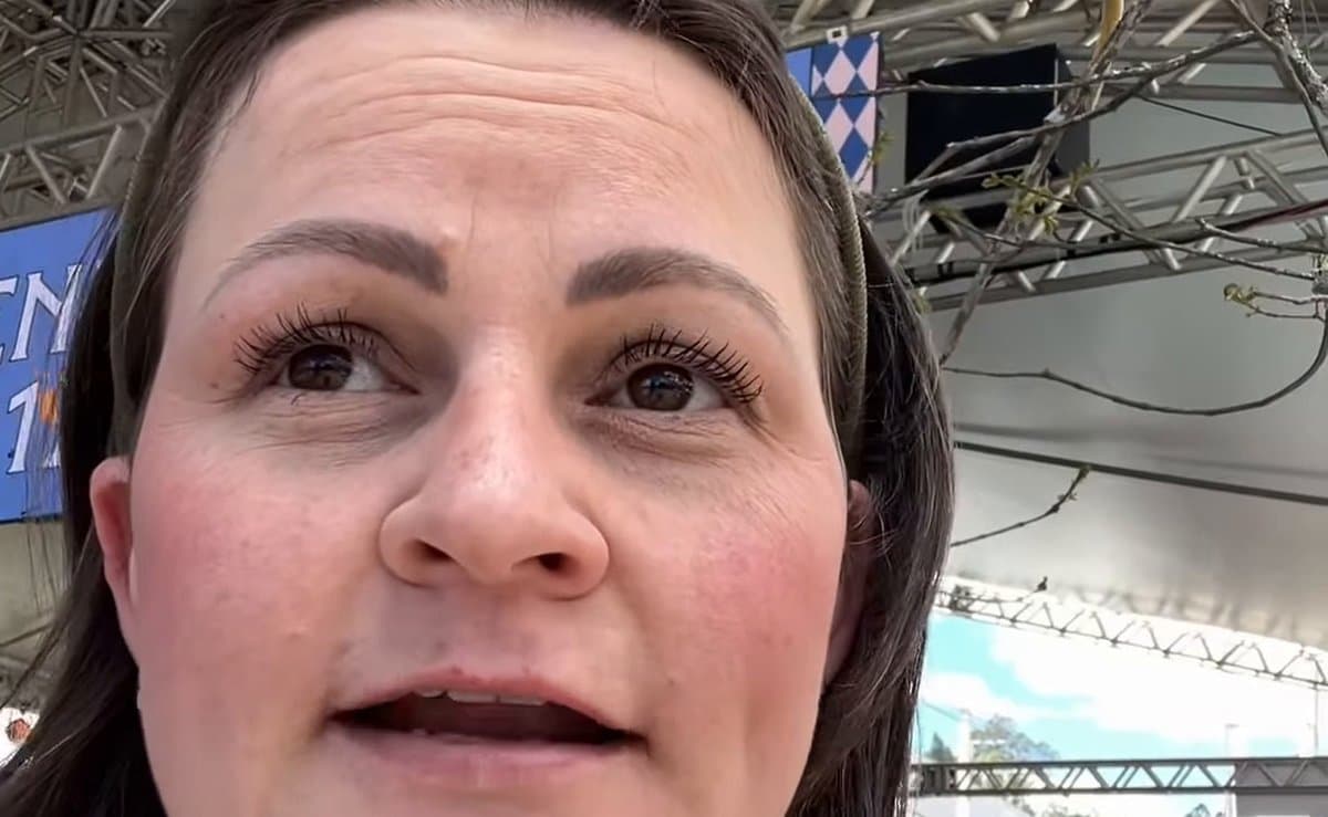 Madrasta é barrada com enteada na Oktoberfest de Blumenau, ouve “não é mãe” e vídeo gera polêmica