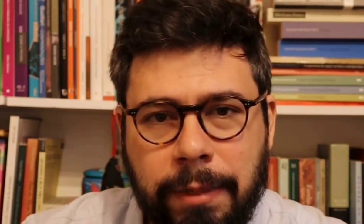 Pesquisa da UFRJ monitora 7,4 mil cultos e missas atrás de crime eleitoral e instituto repudia
