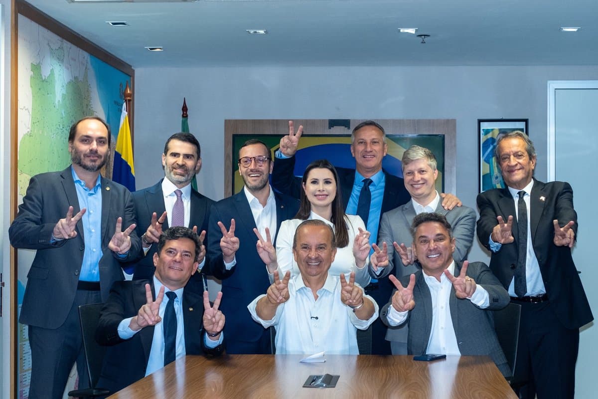 'Sul do Brasil com Flávio Bolsonaro': Jorginho articula frente de apoio para vitória contra Lula