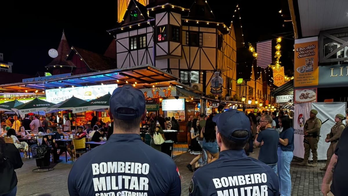 Oktoberfest e festas típicas de SC recebem reforço dos bombeiros - Foto