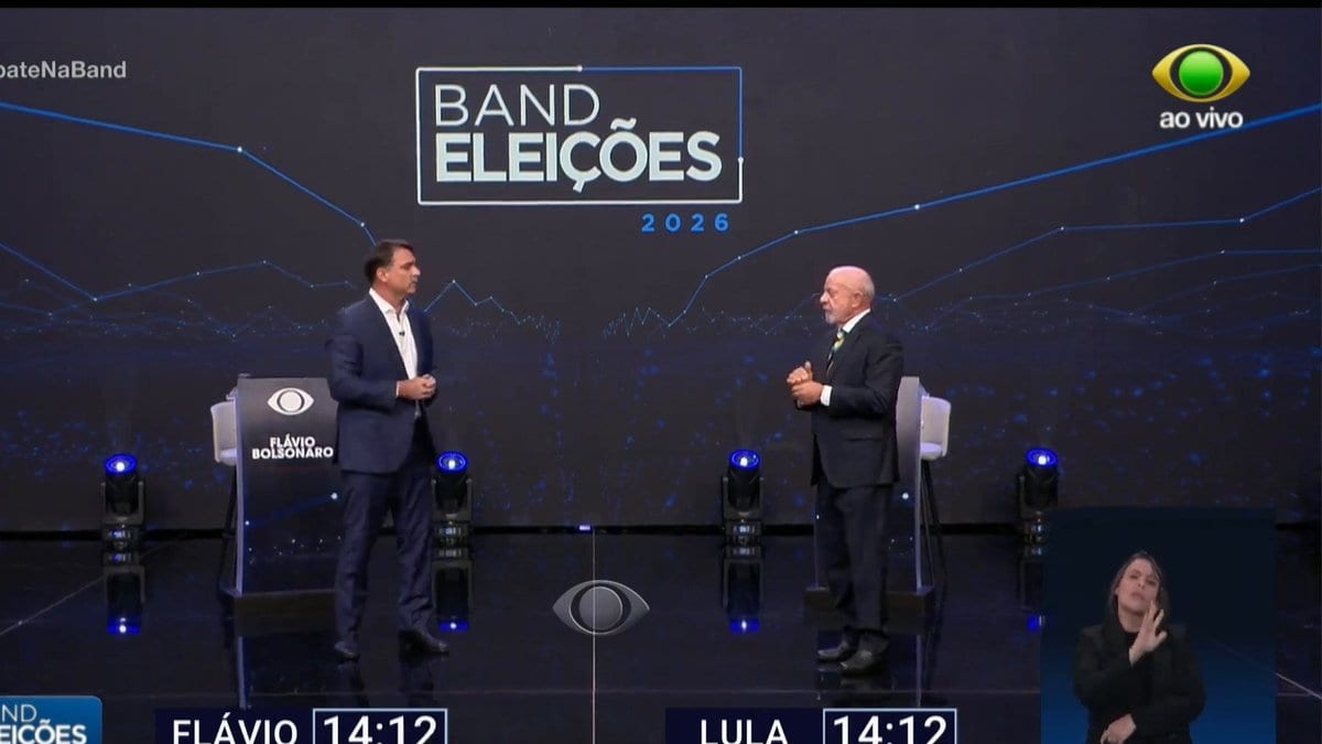 “Cadê o Lulinha?”: Flávio questiona e Lula acusa aliciamento de Roberta Luchsinger