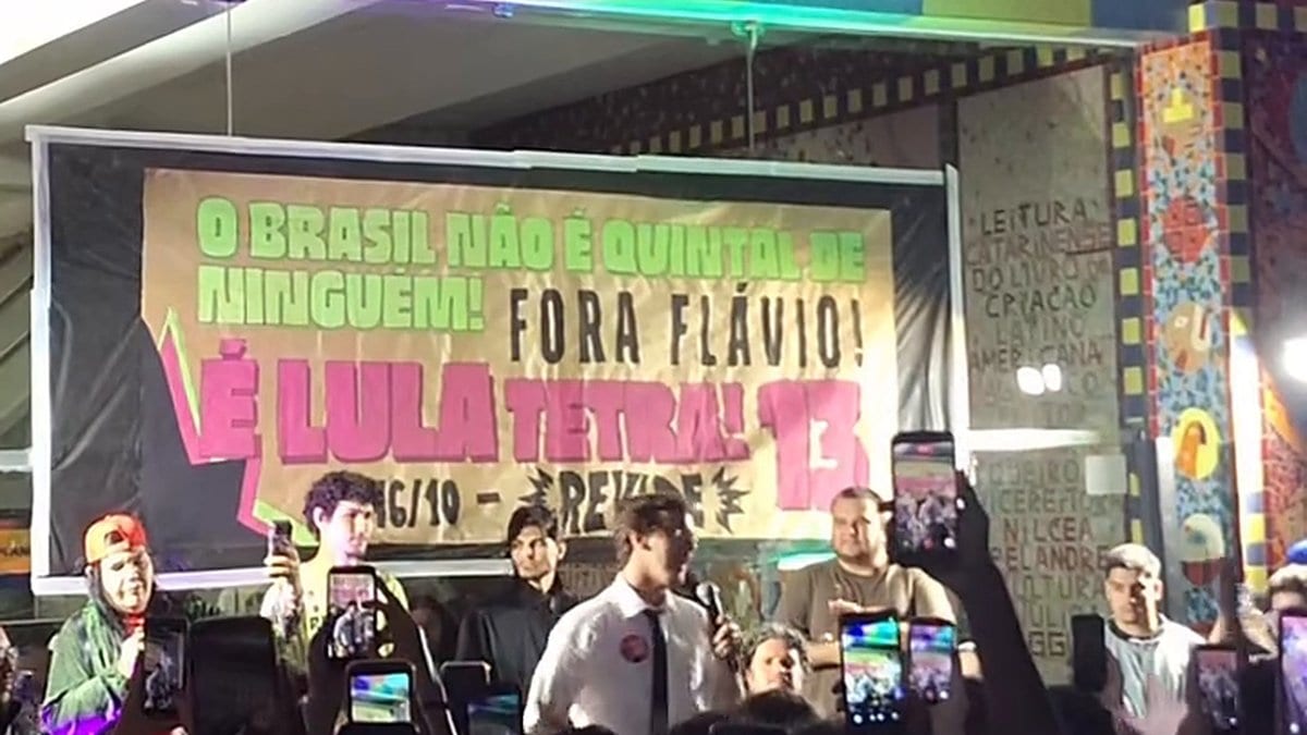 Deputado do PSOL de SP vai à UFSC, em Florianópolis, e diz que SC “não tem só fascista” e “esse estado vai ser nosso”