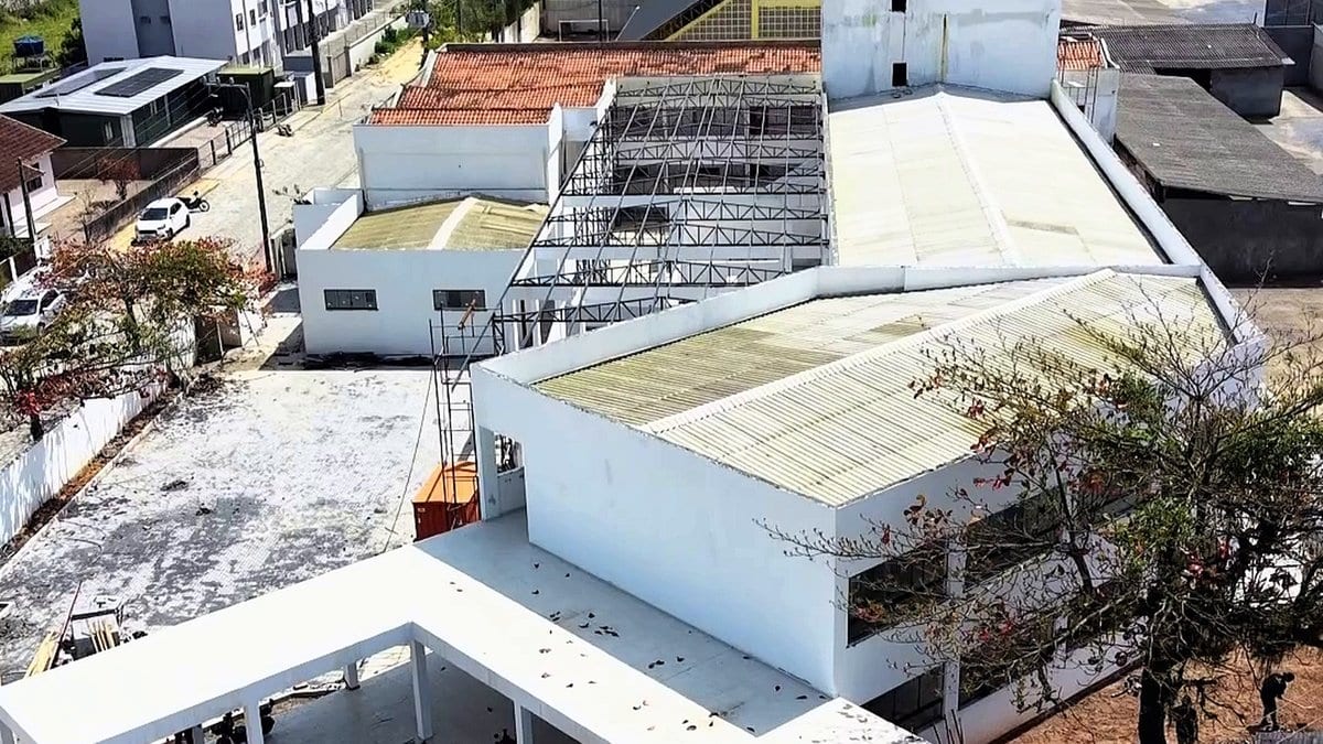 “É um sonho”: Escola Ondina Maria Dias, em Tijucas, ganha sete salas e vai atender cerca de 1.200 alunos
