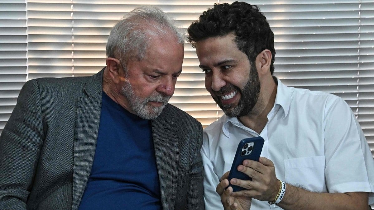 “Exército do Lula” bate 7 milhões e direita mostra como é fácil comprar seguidores para acusar Janones