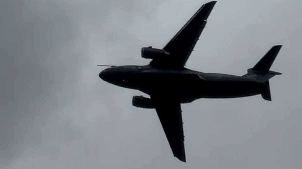 FAB explica avião de guerra que deu voltas sobre cidades de SC e intrigou moradores: “Operação Carranca”