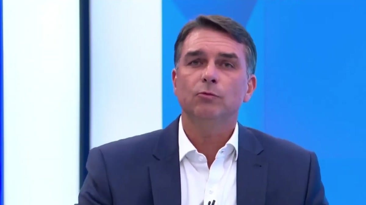 Flávio promete mandato único e diz que Lula “já gastou quase R$ 350 bilhões pra tentar se reeleger” - Foto