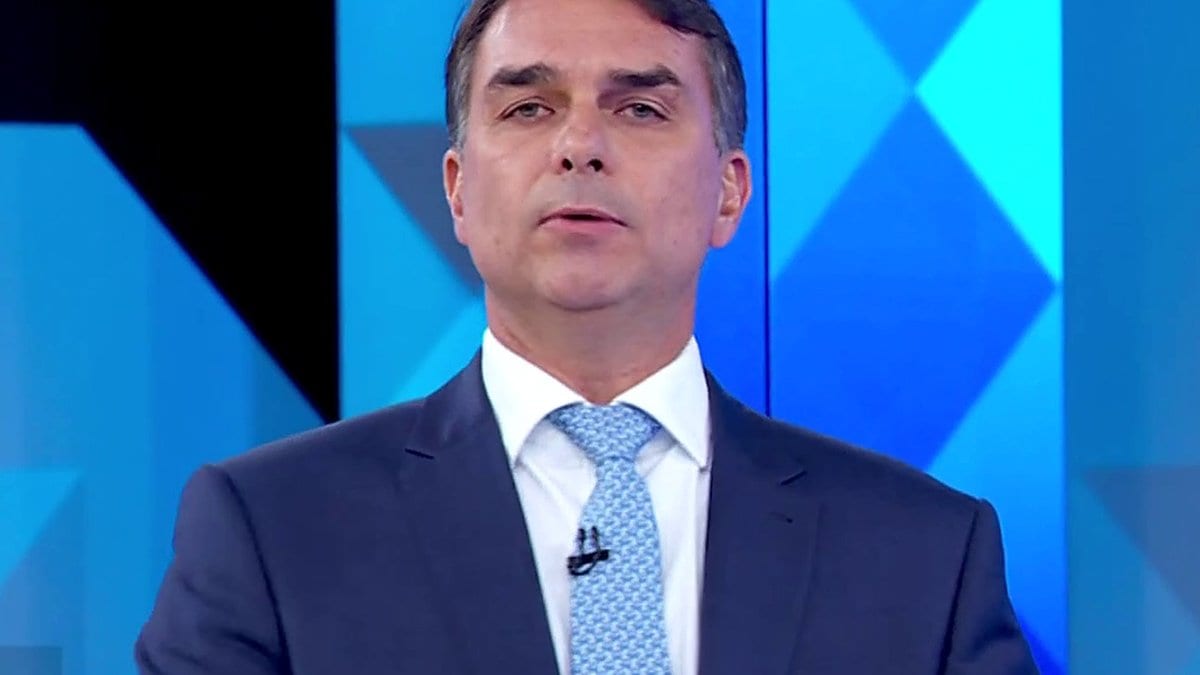 Lula chama Flávio de “jovem” que fala bobagem e ouve: “qual é o preconceito que você tem?”