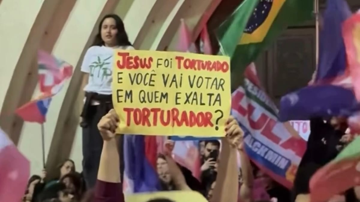 Militantes de Lula usam tortura de Jesus para virar voto em SC: “Você vai votar em quem exalta torturador?” - Foto