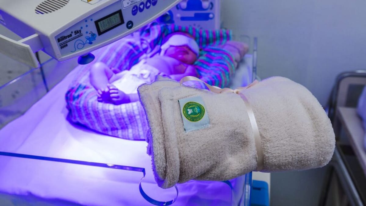 Detentas confeccionam 150 kits para recém-nascidos de hospital na Grande Florianópolis