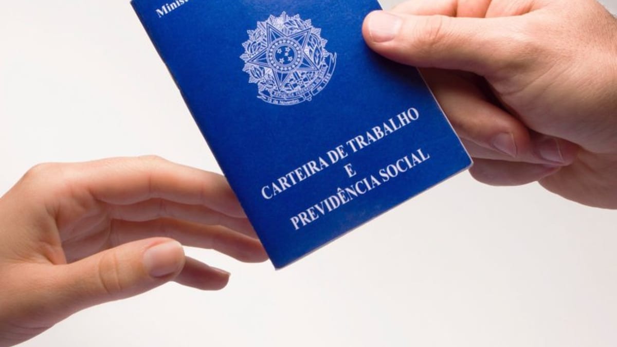 Sine divulga vagas para costureira, operador de caixa e outras funções em Brusque